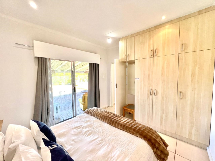 5 Bedroom Property for Sale in Paradise Beach Eastern Cape
